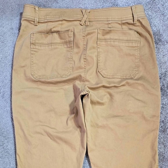 Democracy Absolution Tan High Rise Roll Cuff Cargo Pocket Cargo Utility Pants - Picture 5 of 11